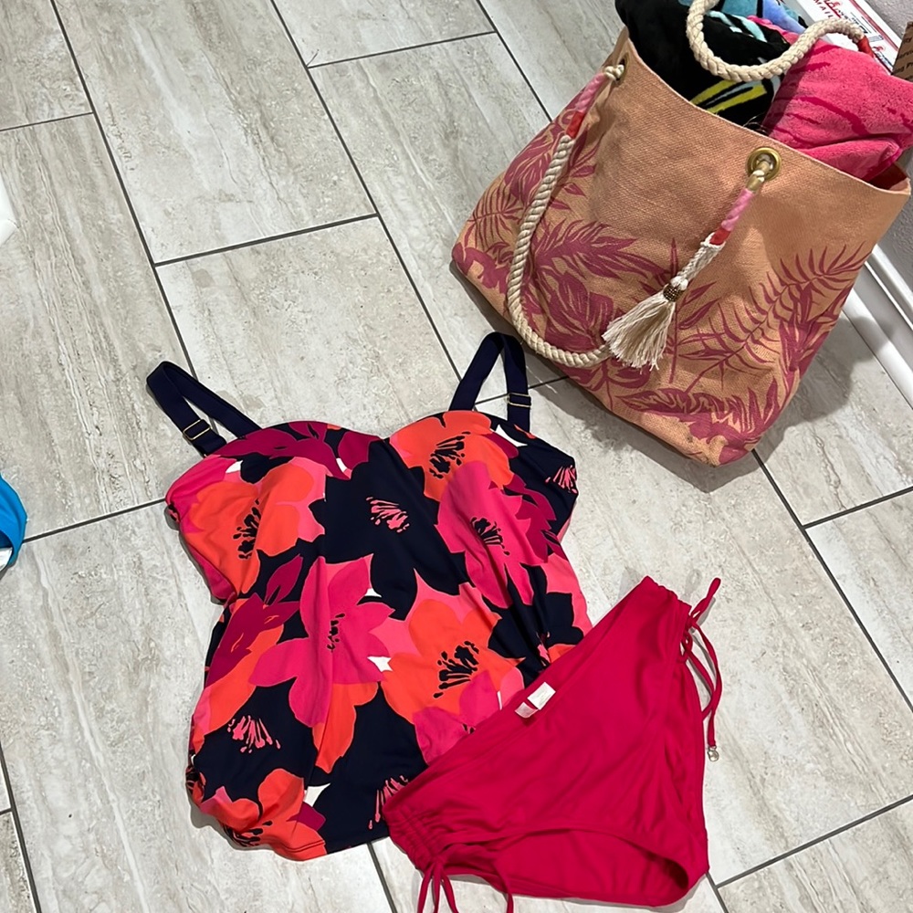 Anne Cole tankini top 🏊‍♀️ 👙